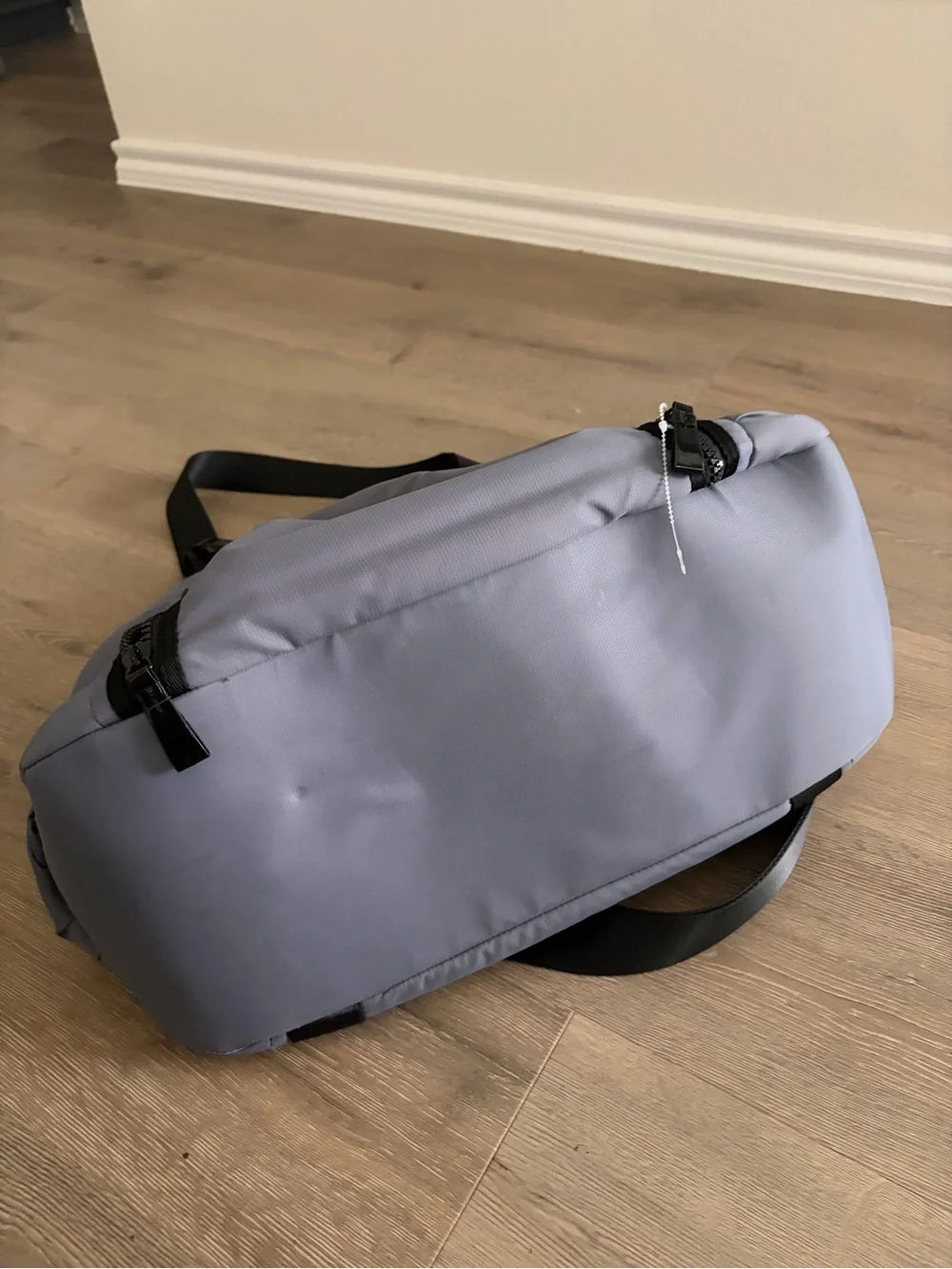 Gray Men’s Duffel Bag - Reliable Travel Weekender